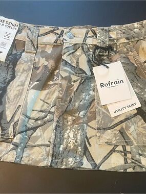 Utility Skirt in Camo Beige